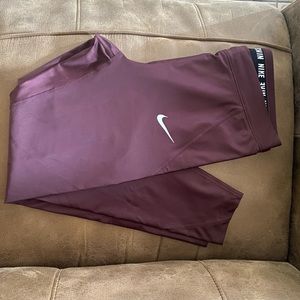 Nike women’s leggings